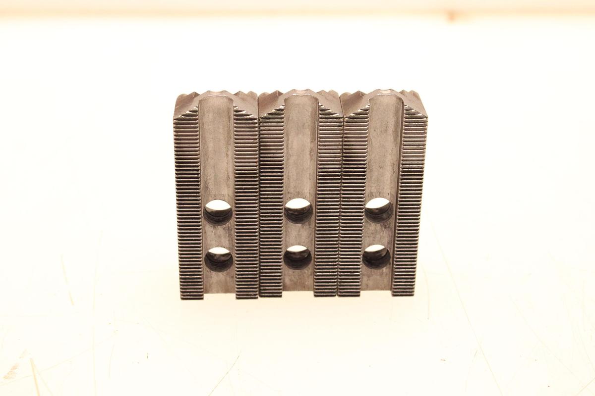 Usado Lote de Juegos de 3 Garras Para Torno