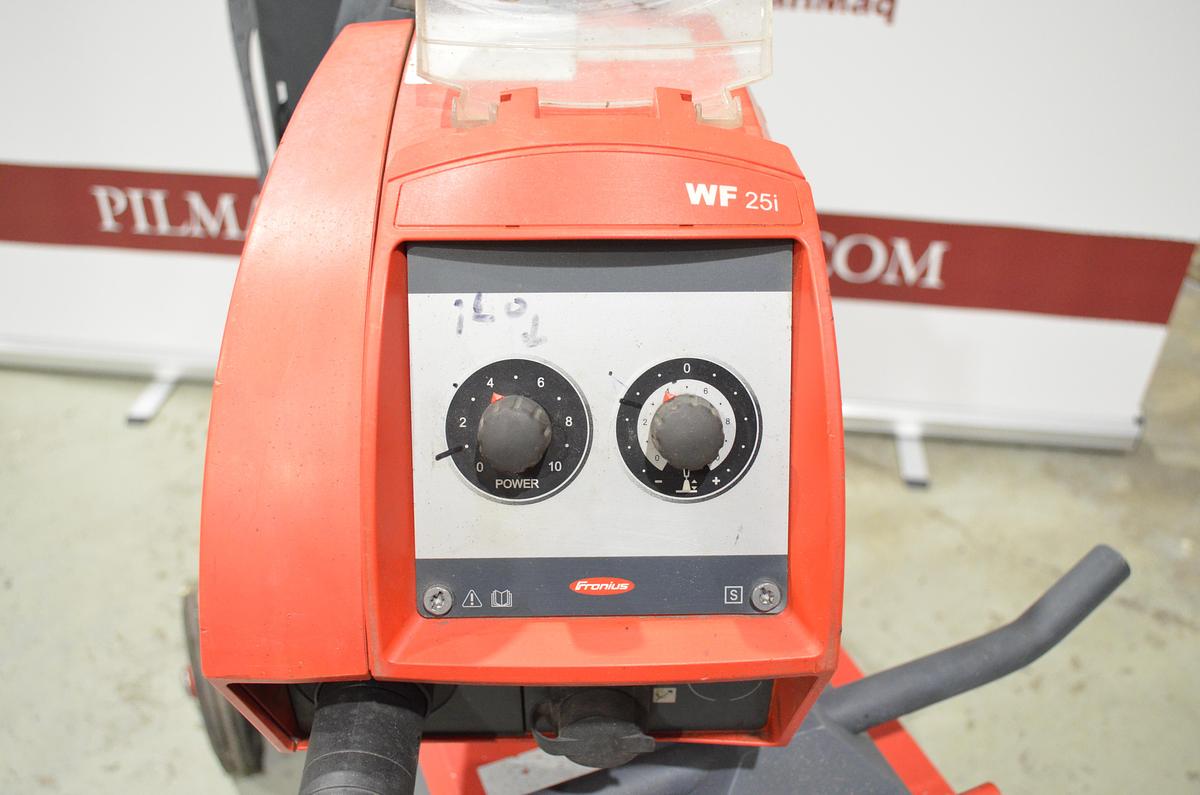 Usado Maquina soldar mig pulsada Fronius TPS 320i con devanadera WF 25i