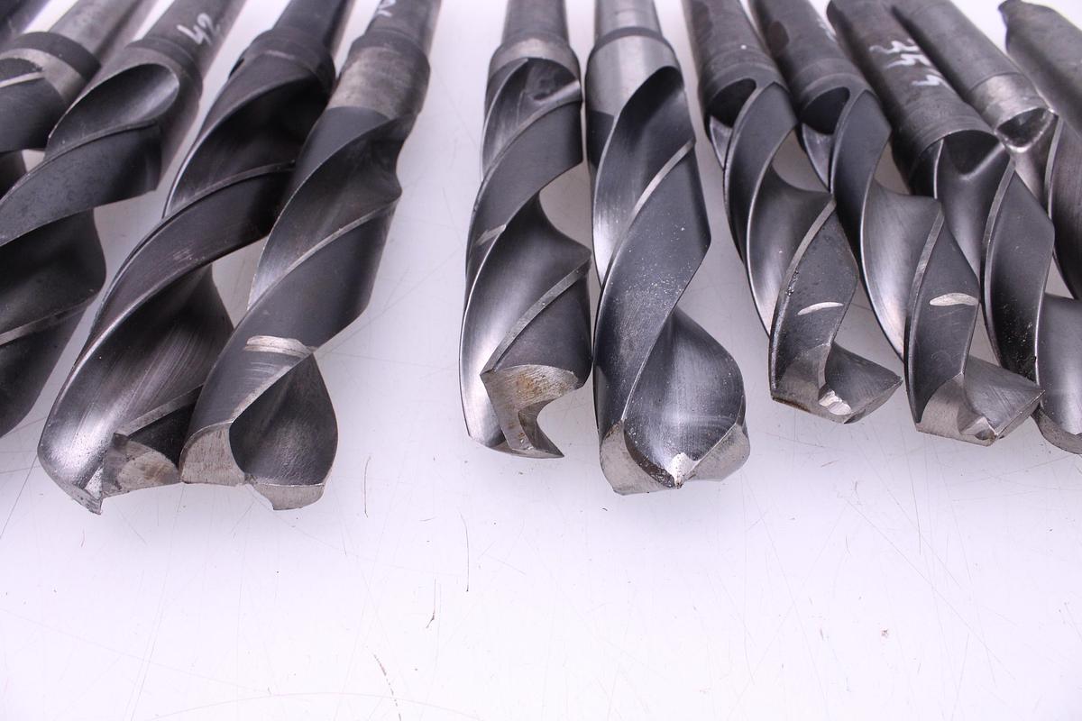 Usado Juego Brocas Metal 29,5 a 50mm Mango Cónico Morse MT4 - 16 Unidades