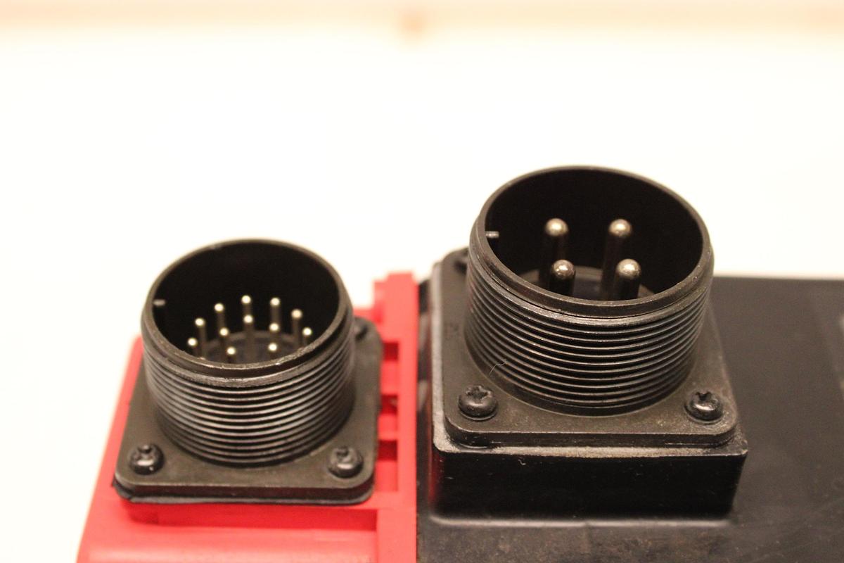 Usado Servomotor FANUC A06B-0143-B077#7000 2,8 kW