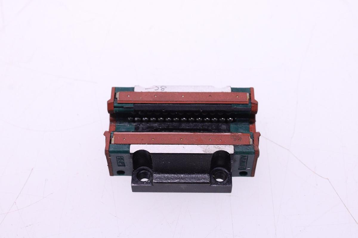 Usado Patín Lineal HIWIN HGW15C - 2 Unidades