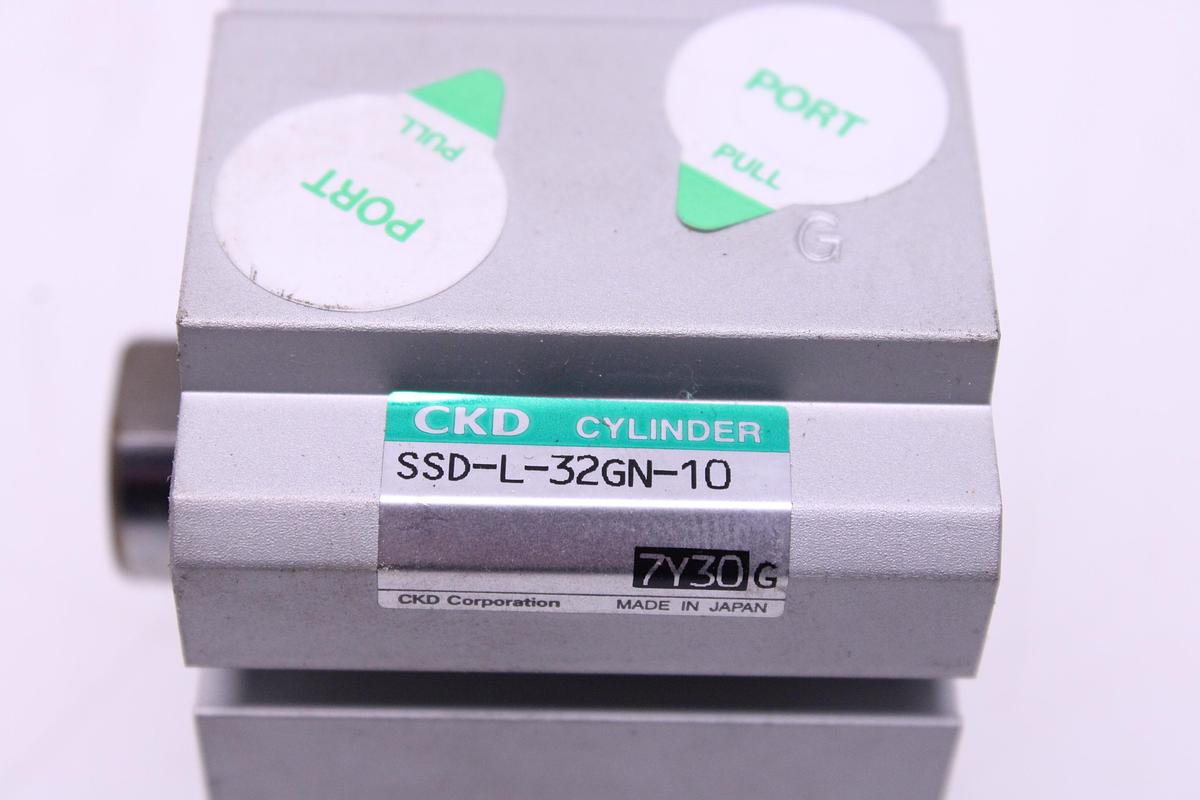 Usado Cilindro Neumático CKD SSD-L-32GN-10