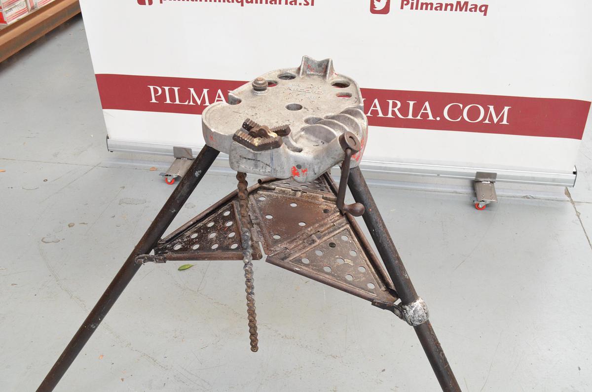 Usado Ridgid Tristand 450