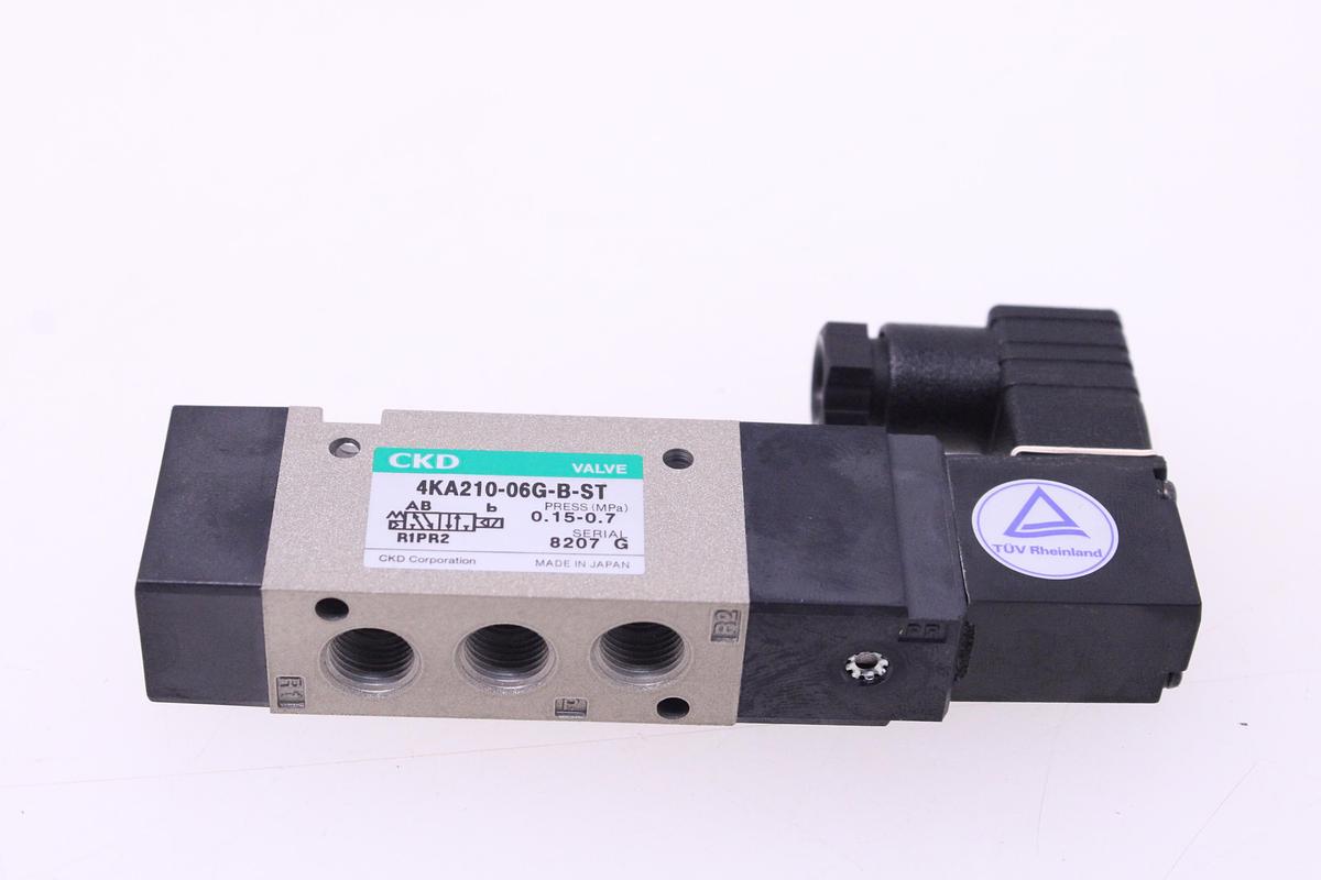 Usado Electroválvula CKD 4KA210-06G-B-AC220V-ST