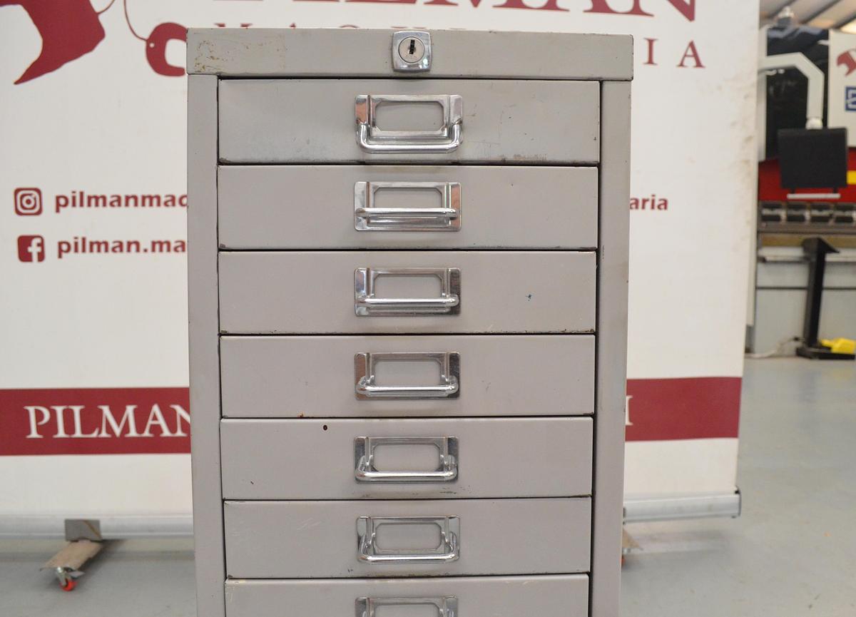 Usado Cajonera metálica con ruedas 280x410x880(h)mm