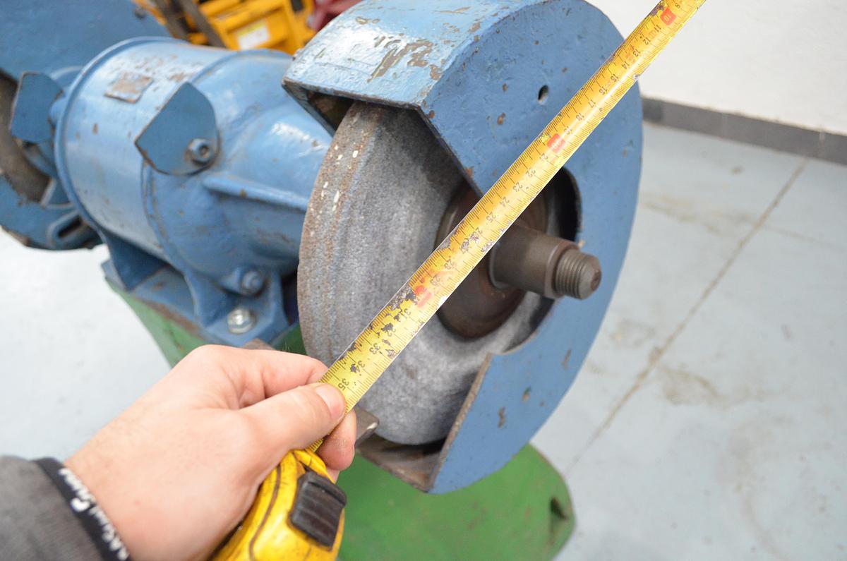 Usado Esmeriladora Zubia - Muelas 350mm