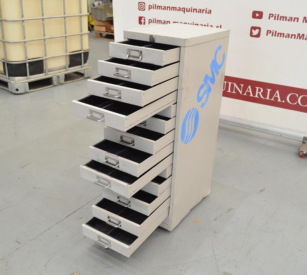 Usado Cajonera metálica con ruedas 280x410x880(h)mm