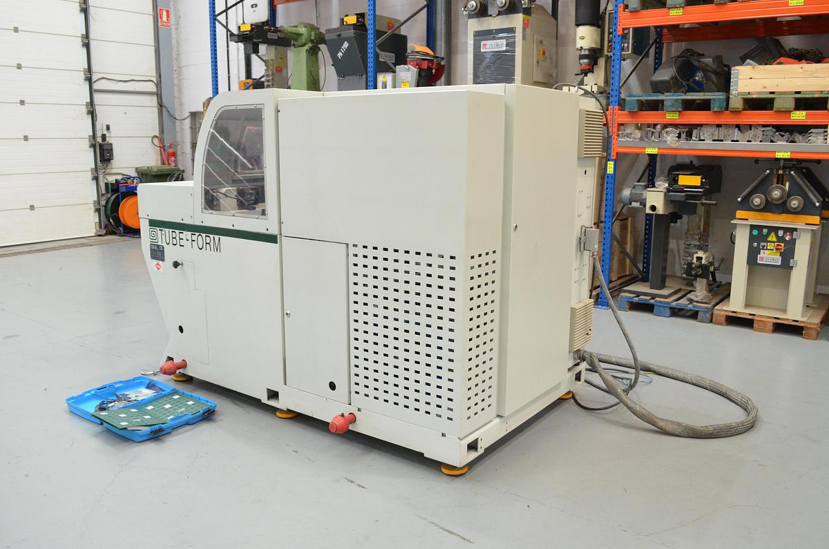 Usado Deformadora de tubos BLM modelo TUBE-FORM