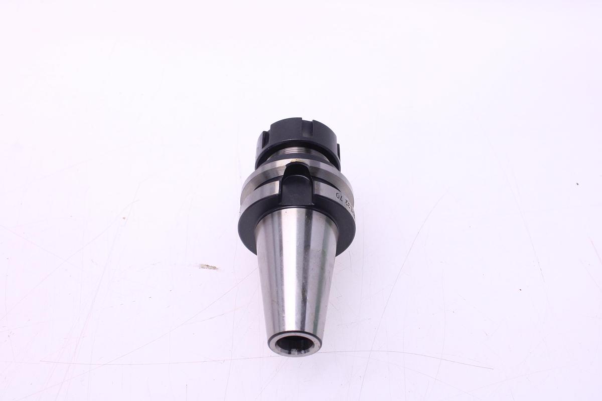 Usado Juego Completo Pinzas Resorte ER32 18 pcs + Cono ISO 40 ASTRA