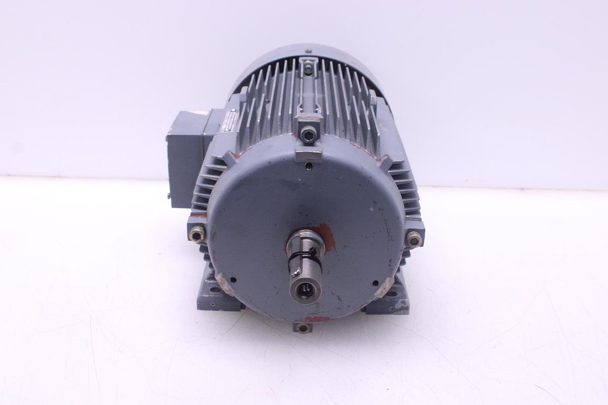 Usado Motor Trifasico AEG AM 132 MR 8/4