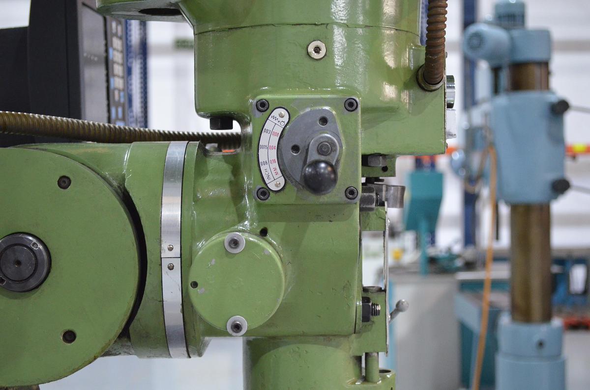 Usado Fresadora torreta Lagun FTV-4 visualizador Fagor X Y Z