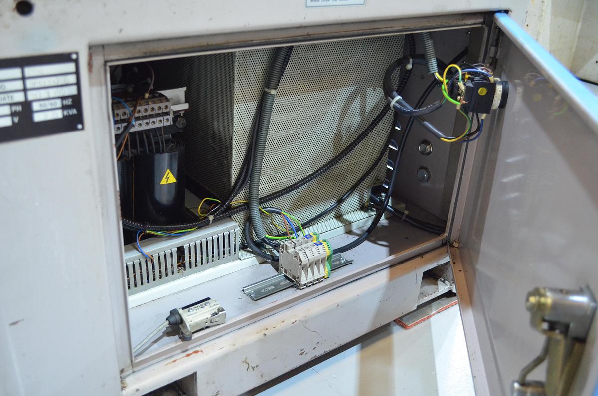 Usado Electroerosión por perforación rápida Tecnosystem D3-CM