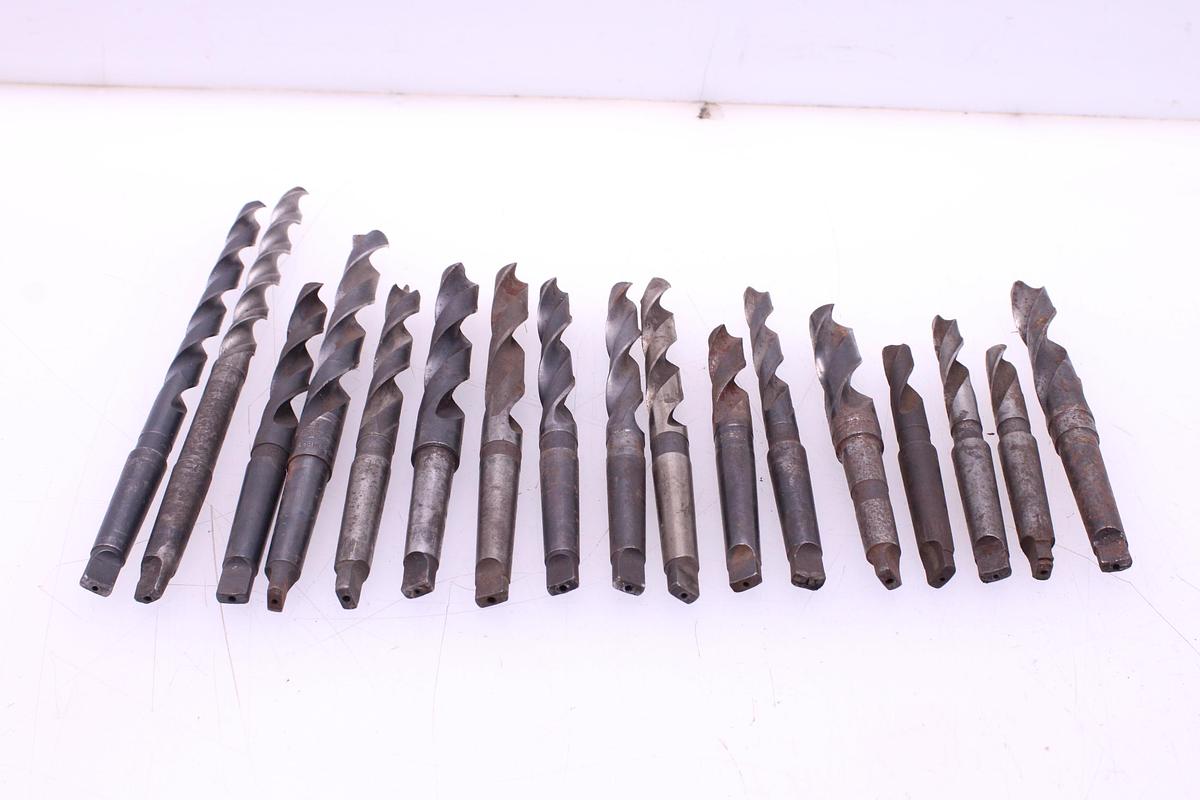 Usado Lote Brocas Mango Cónico 14,75 a 23 mm MT2 - 18 Unidades