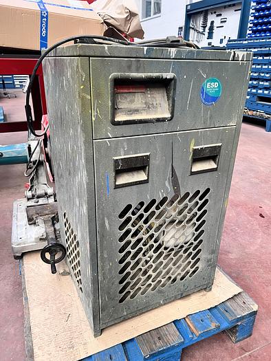 Usado Línea pintura en polvo con cabina y horno secado