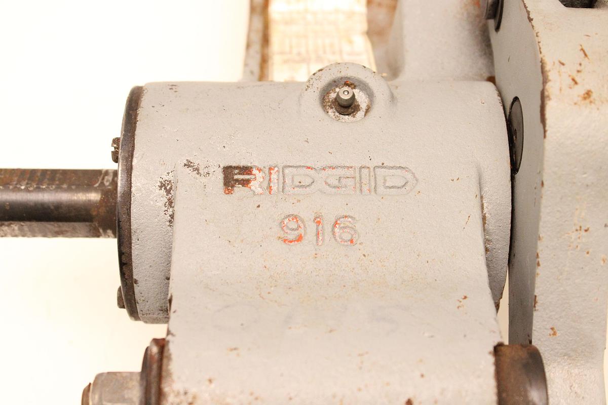 Usado Ranuradora de Tubos RIDGID 916
