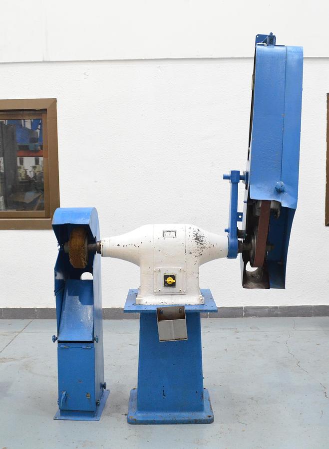 Usado Lijadora banda - pulidora Pact B90P 3Hp