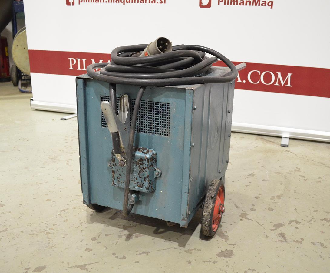 Usado Maquina soldar electrodos GAR 230A