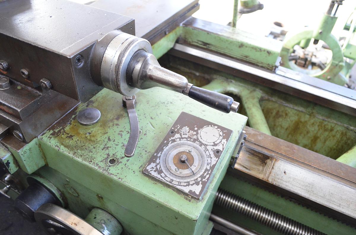 Usado Torno Geminis GE 650 2.000mm e.p