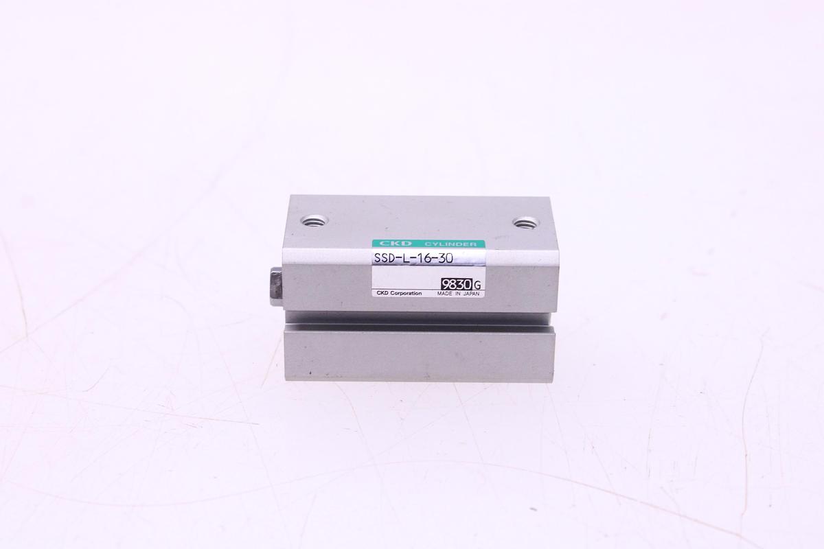 Usado Cilindro Neumático CKD SSD-L-16-30 - 2 Unidades
