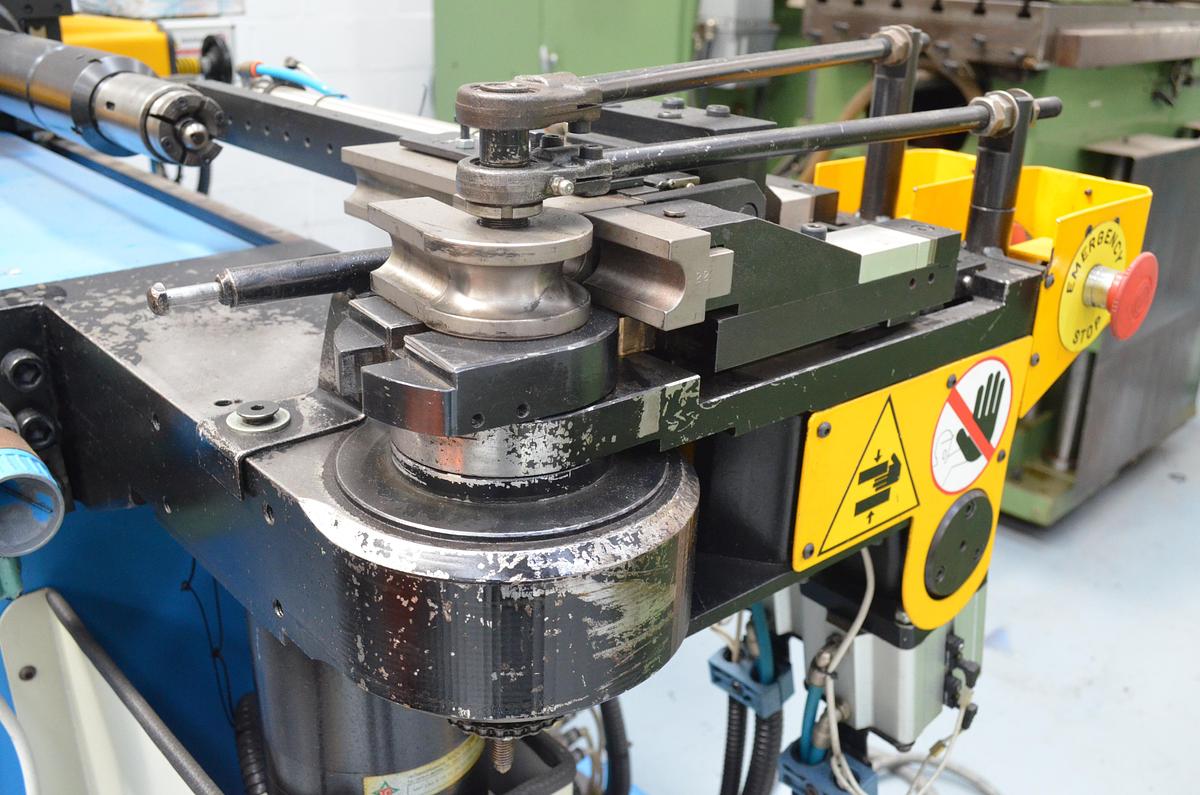 Usado Curvadora de tubos cnc StarBend STAR 250 CN3-PC-S