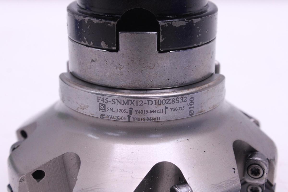Usado Fresa F45-SNMX12-D100Z8S32 100mm Cono ISO 40 + Widias SNMX1206
