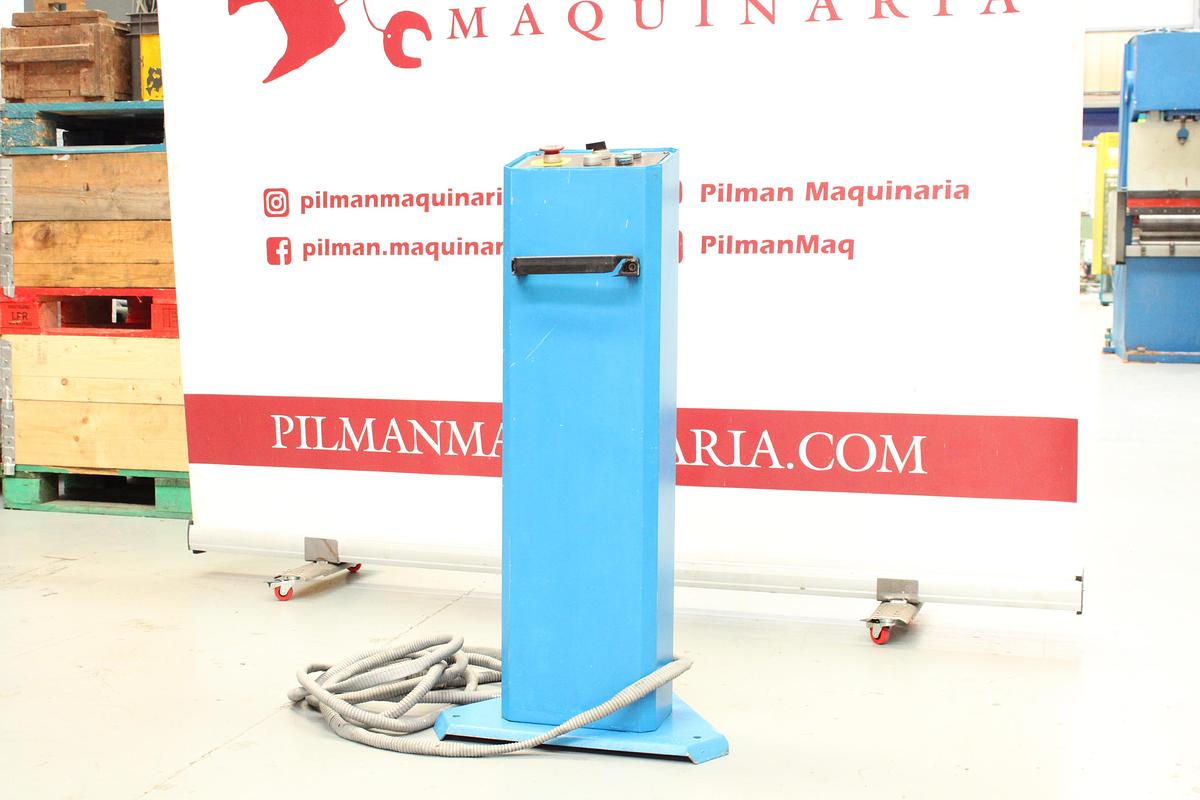 Usado Pie de Accionamiento Punzonadora FINN-POWER TP2020