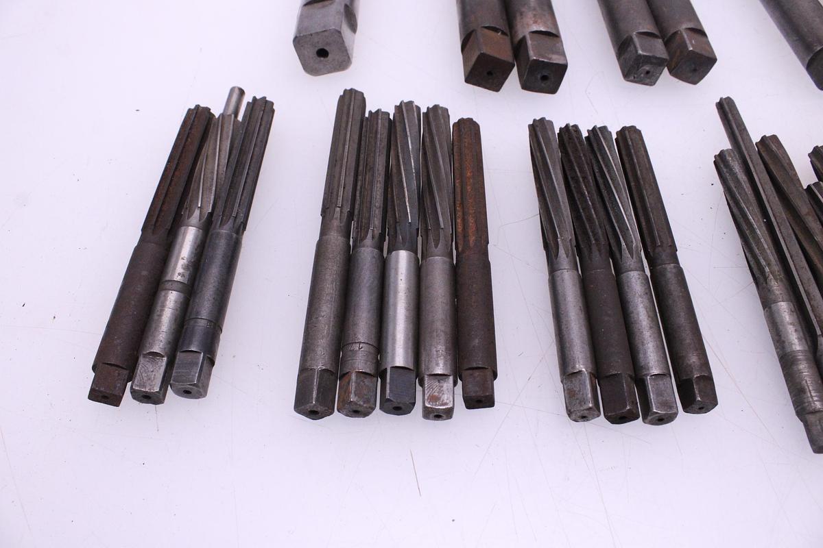 Usado Juego Escariadores y Machos de roscar con vástago cuadrado