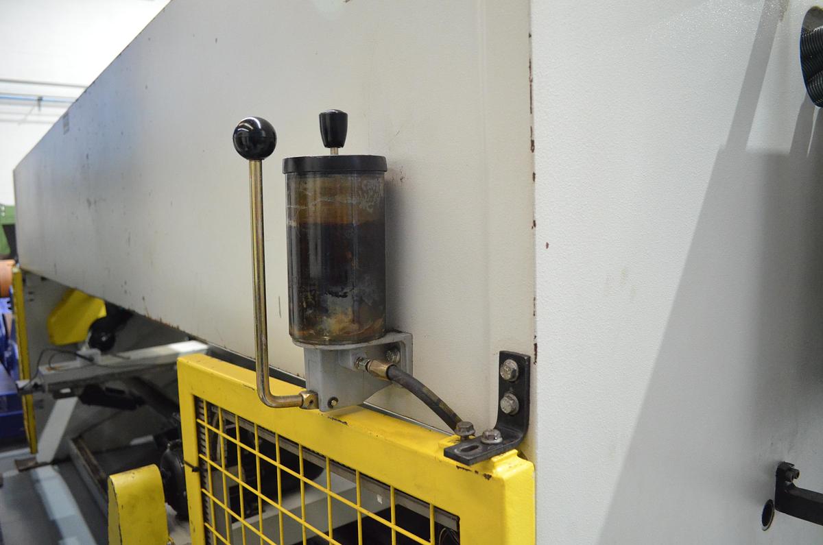 Usado Cizalla hidráulica DENER 4100X13mm ADMMH.4113