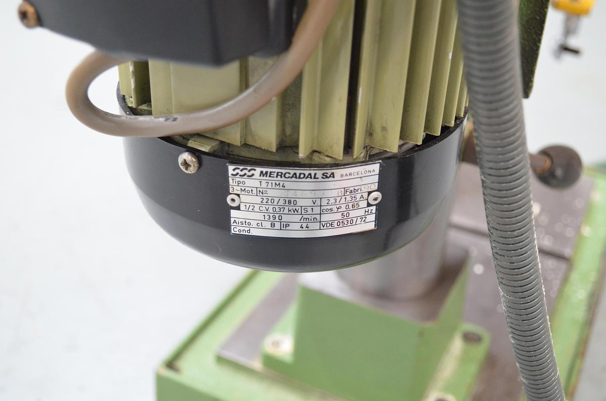 Usado Taladro sobremesa correas Hedisa TD-13