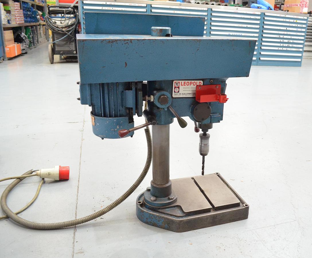 Usado Taladro sobremesa correas Ara-Mon 501