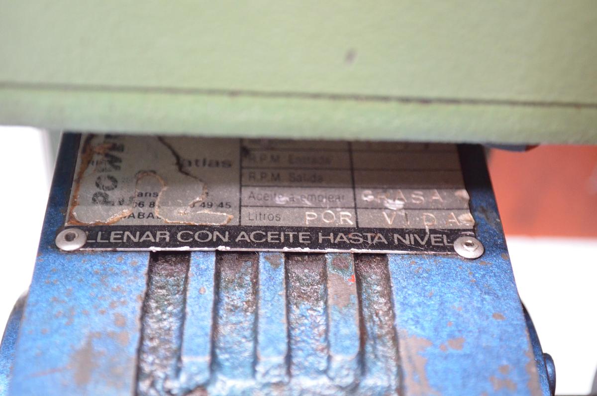 Usado Devanadora motorizada con motorreductor Marelli