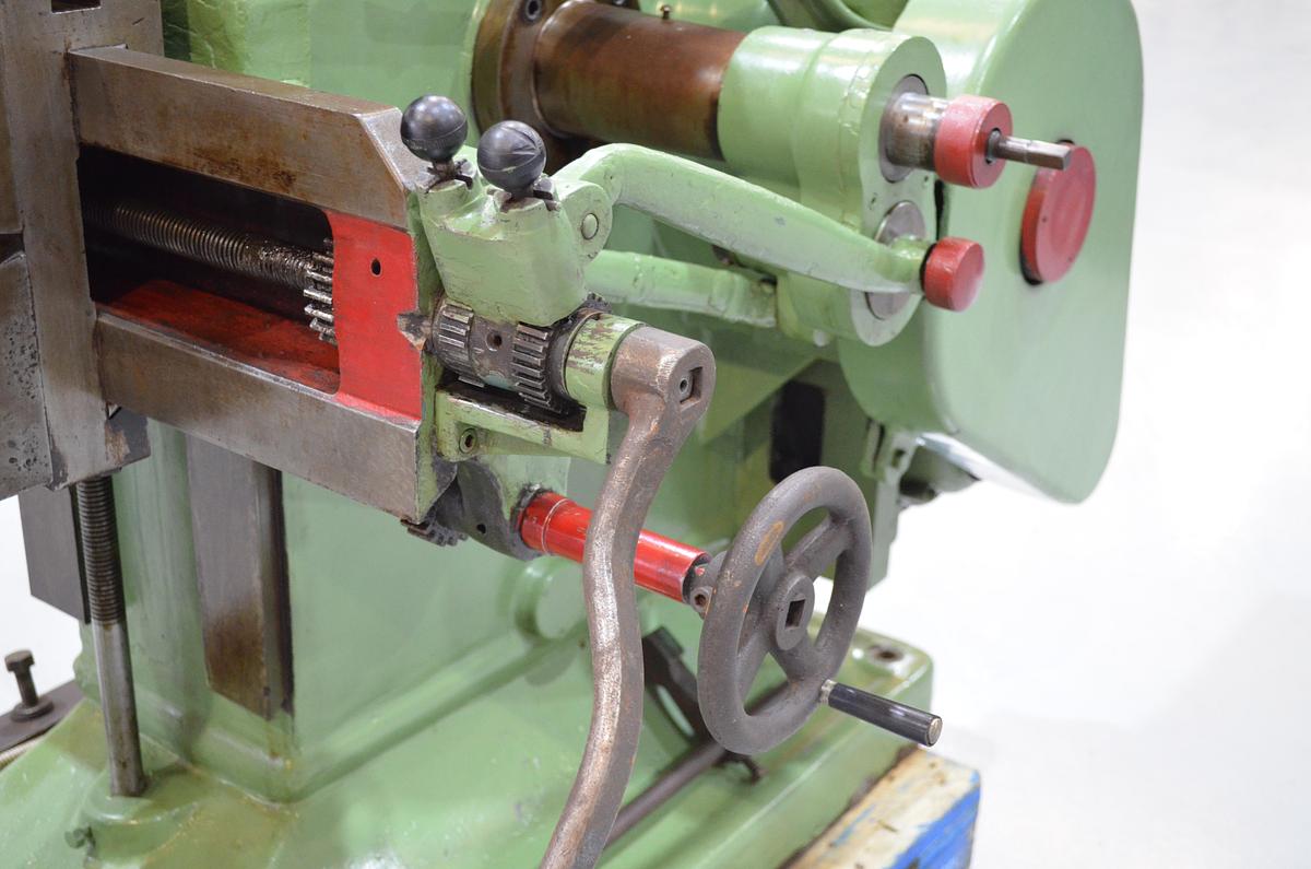 Usado Limadora cepillo CEFE - SACIA L-500