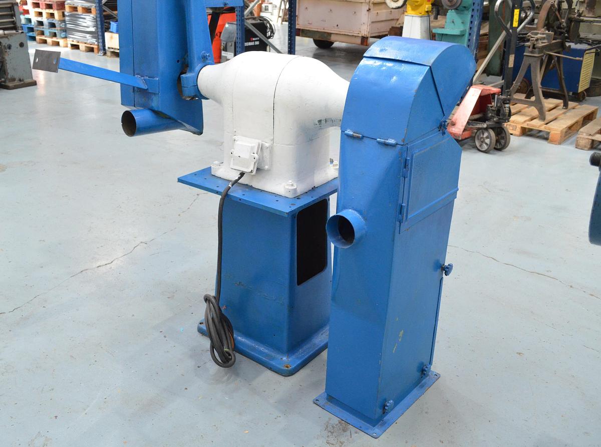 Usado Lijadora banda - pulidora Pact B90P 3Hp