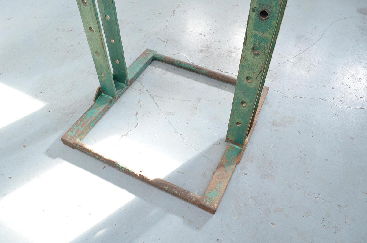 Usado Prensa manual Hermed 30tn