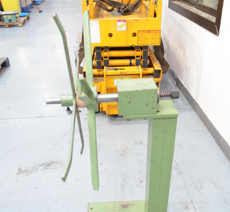 Usado Devanadora manual 700mm