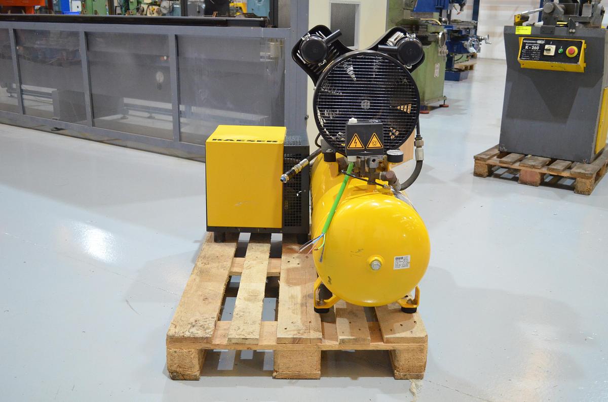 Usado Compresor doble pistón KAESER KCT 401-100 con secador