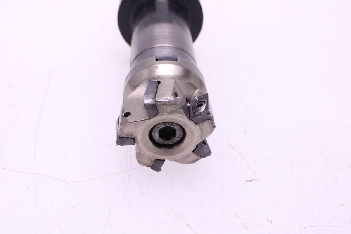 Usado Fresa YG1 F90 APKT16 D50Z5S22 Cono ISO 40 + Widias APKT1604