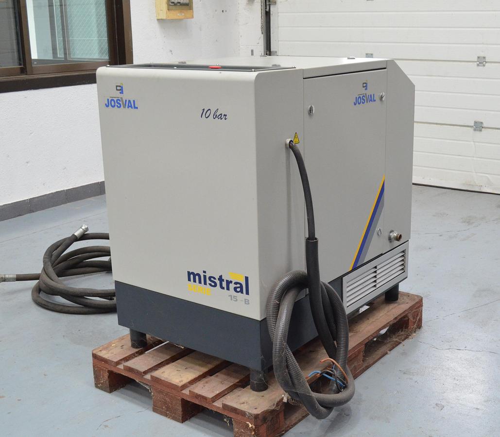Usado Compresor tornillo Josval Mistral Serie 15B Año 2008