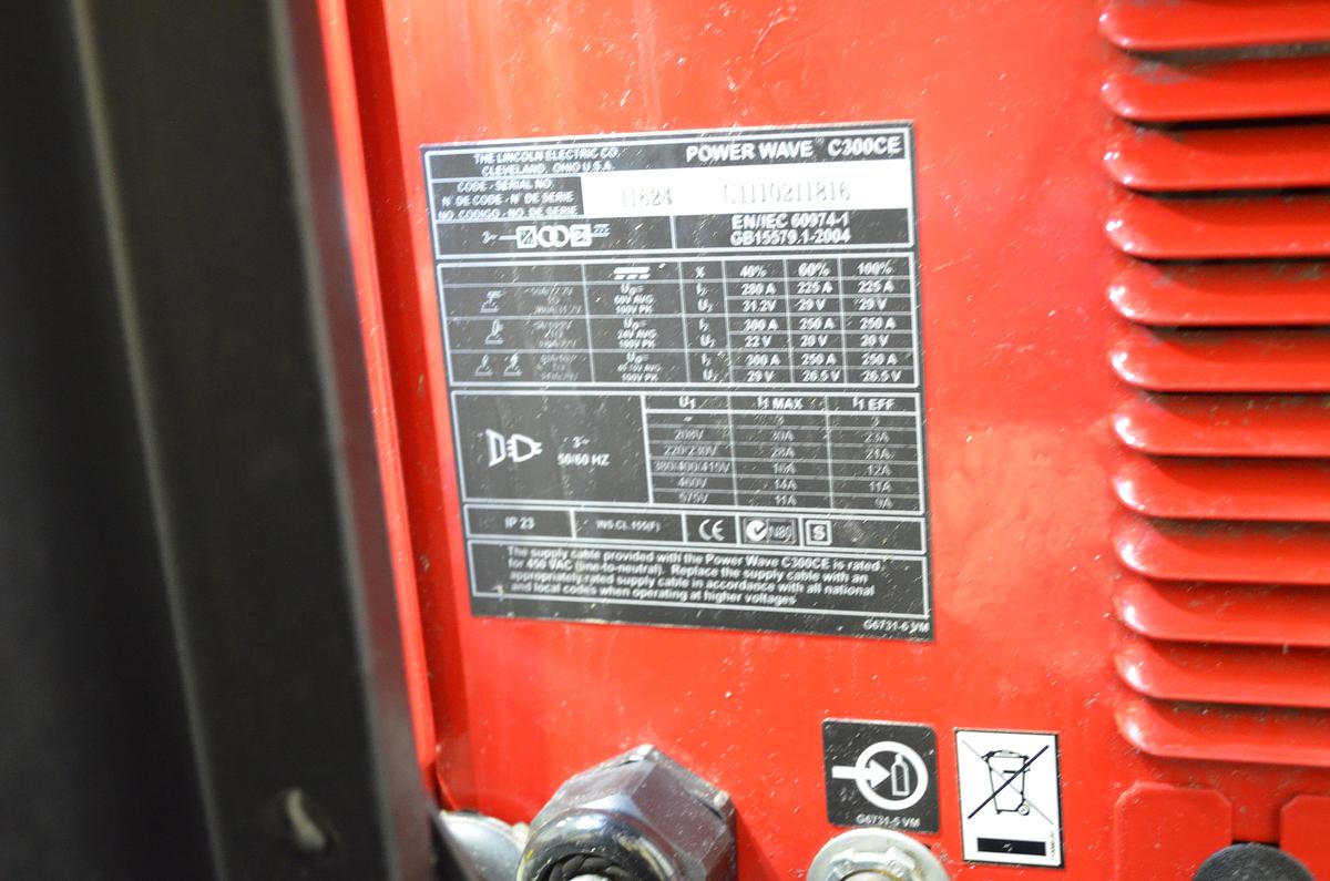 Usado Maquina soldar hilo Lincoln PowerWave C300 CE