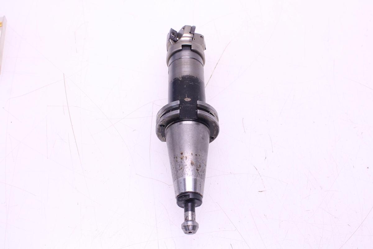 Usado Fresa YG1 F90 APKT16 D50Z5S22 Cono ISO 40 + Widias APKT1604