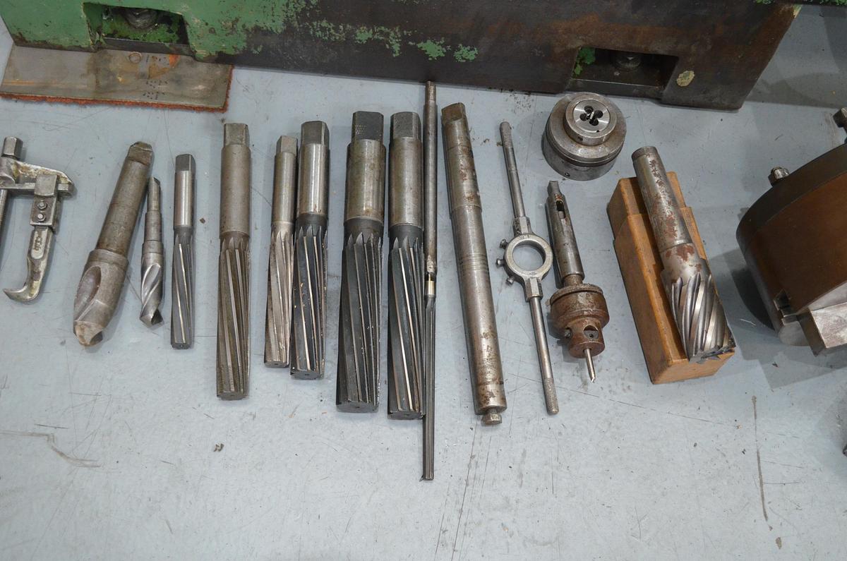 Usado Torno Pinacho L1-225  1650mm e.p. verde