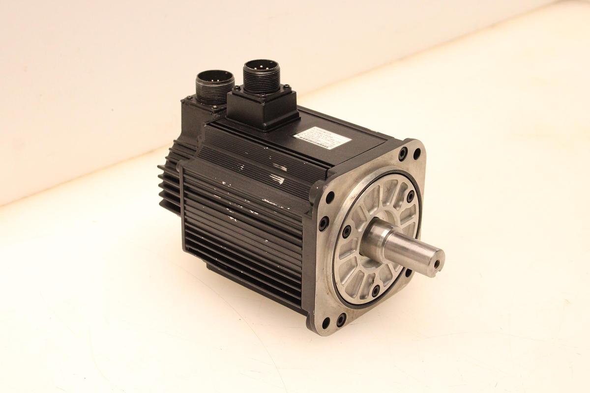 Usado Servomotor YASKAWA SGMG-13A2AB