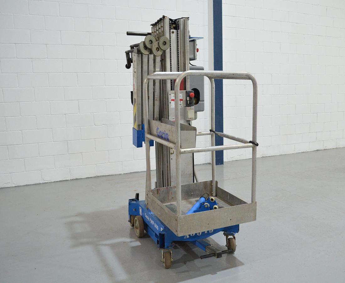 Usado Plataforma trabajo elevadora Genie AWP-30S