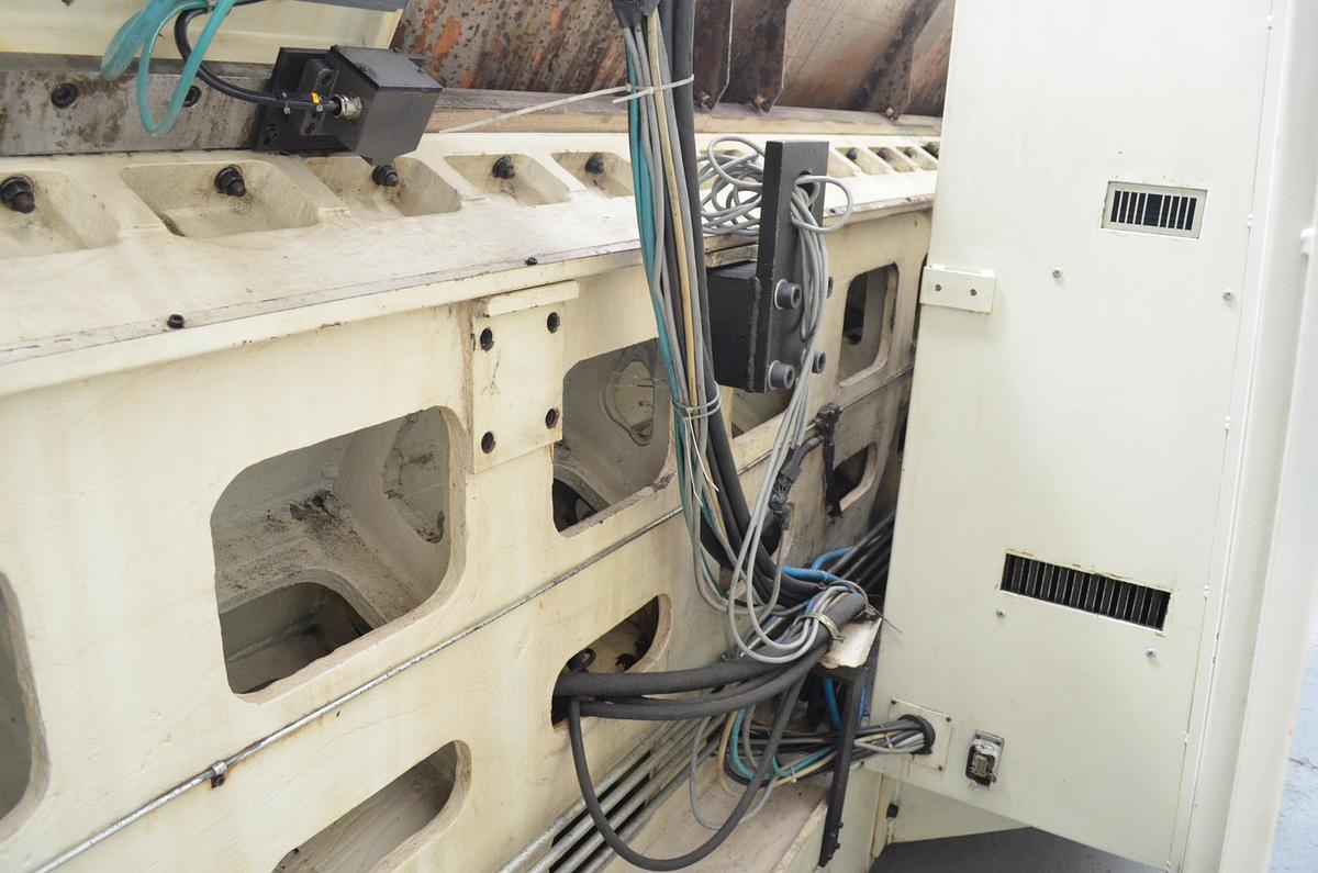 Usado Torno cnc Lealde TCN-12 de 3000mm e.p