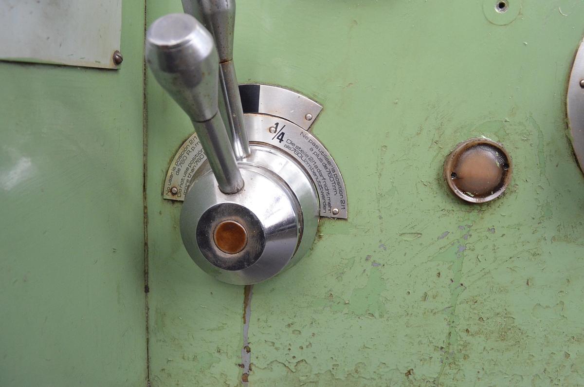 Usado Torno Geminis GE 870 4.000mm e.p