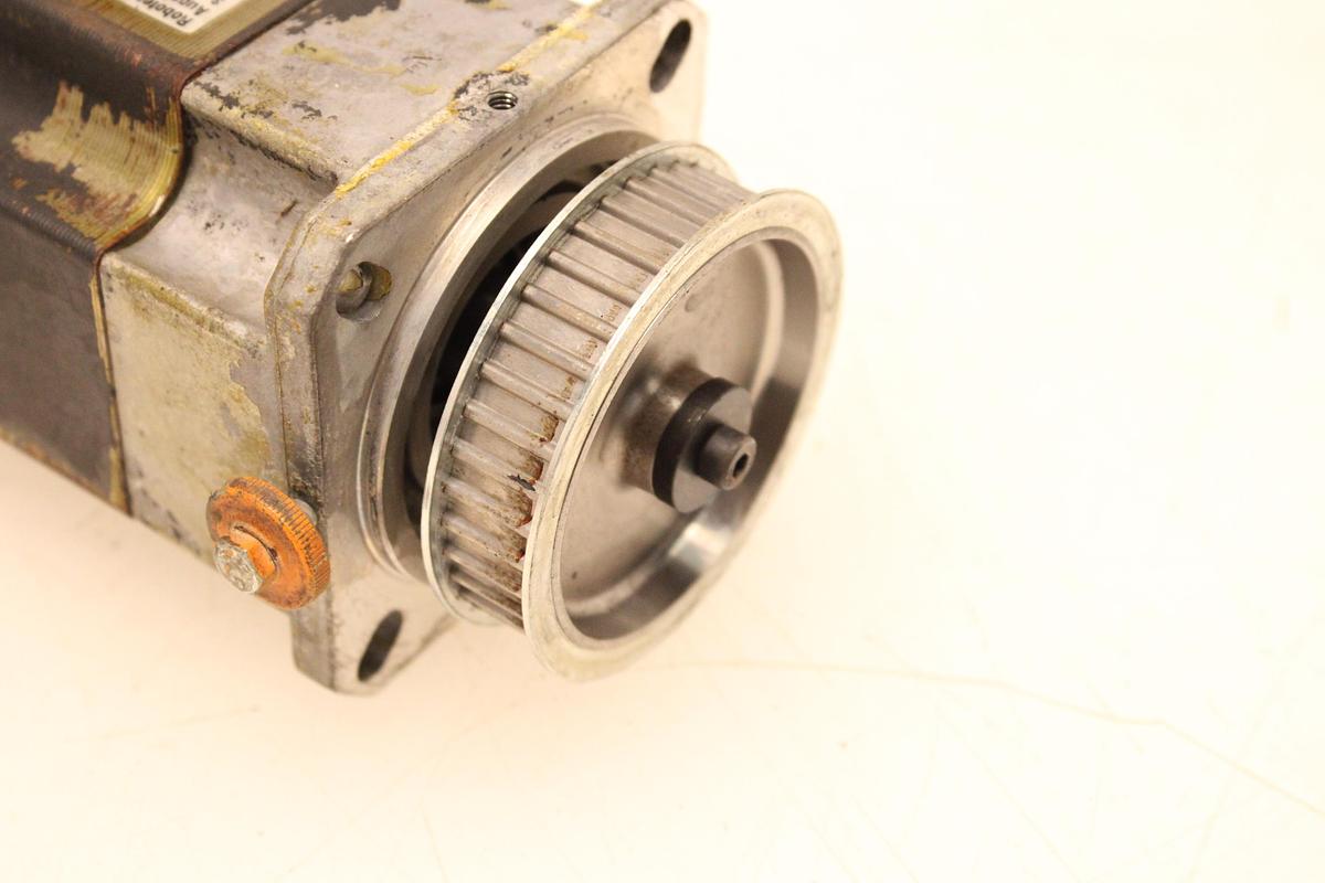Usado Servomotor KUKA 1FK6032-6AK71-1ZZ9-Z S36
