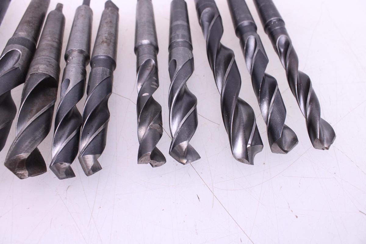 Usado Juego Brocas Metal 15 a 22,50 mm Mango Cónico Morse MT2 - 26 Unidades