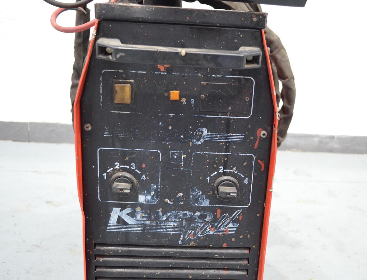 Usado Maquina soldar hilo Kemppi Kempoweld 3200 con devanadera