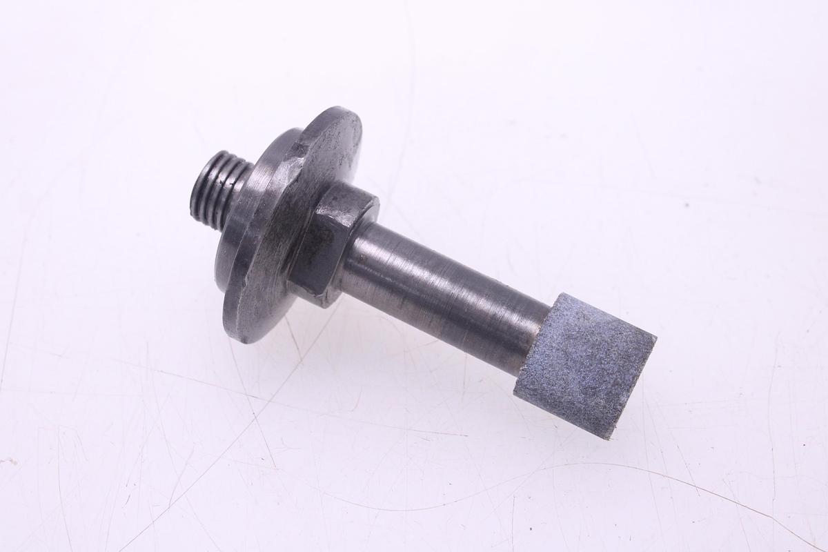 Usado Rectificadora con muelas para torno