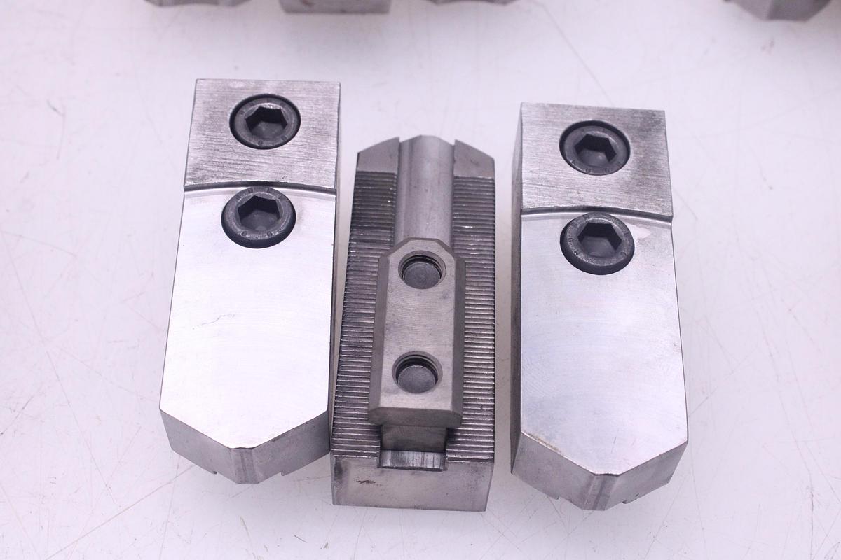 Usado Lote 14 Juegos de 3 Garras para Plato de Torno